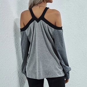 Cold shoulder binding tee